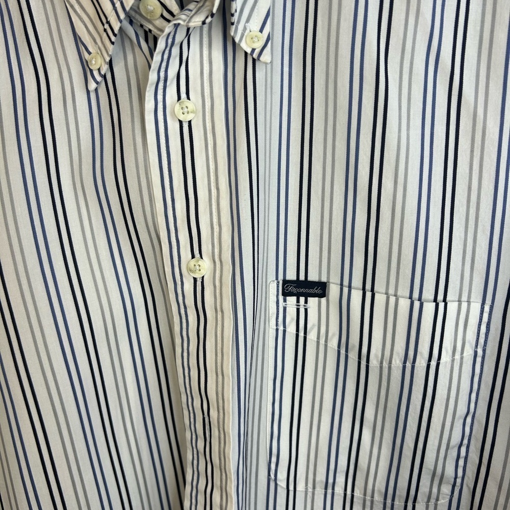 Façonnable Men’s Striped Button-Down Shirt | Size Small | Like New - Picture 4 of 8